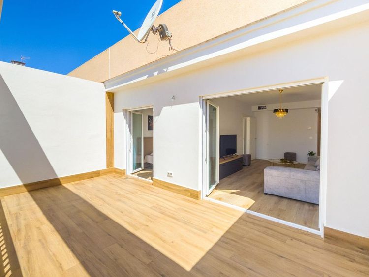 Apartment | Resale in Playa Del Cura in Playa Del Cura, Costa Blanca - Photo 4
