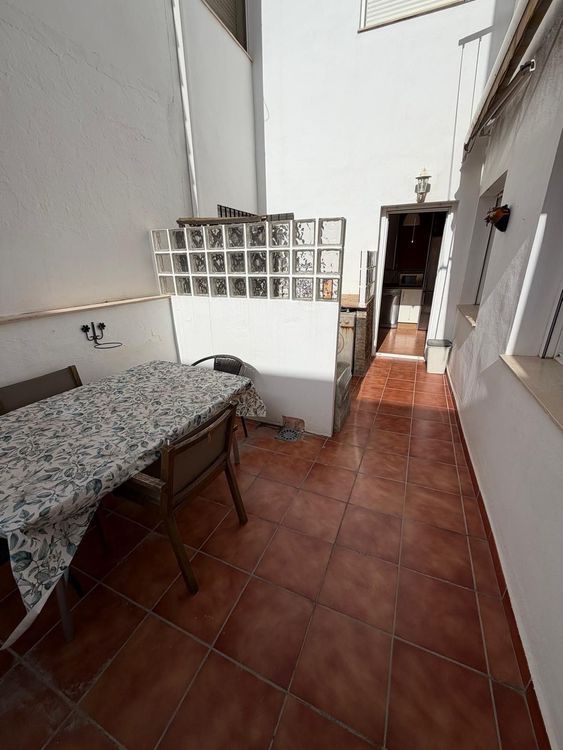 Apartment | Resale in Caleta de Vélez in Caleta de Vélez, Costa del Sol - Photo 4