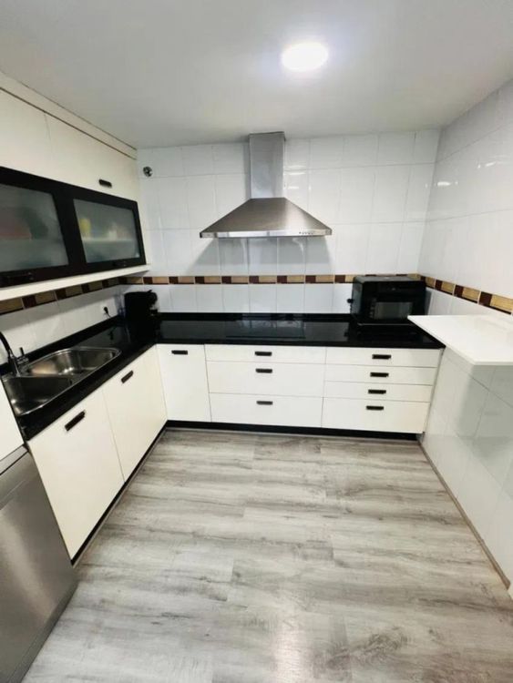 Apartment | Resale in Estepona in Estepona, Costa del Sol - Photo 4