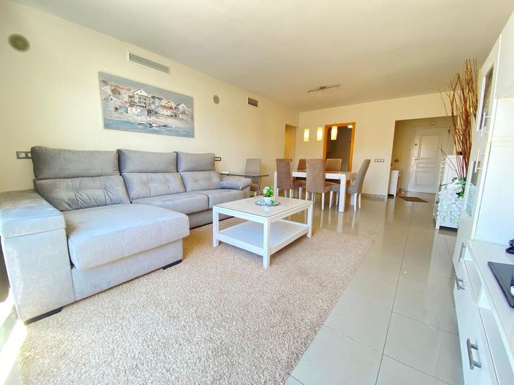 Apartment | Resale in Estepona in Estepona, Costa del Sol - Photo 5