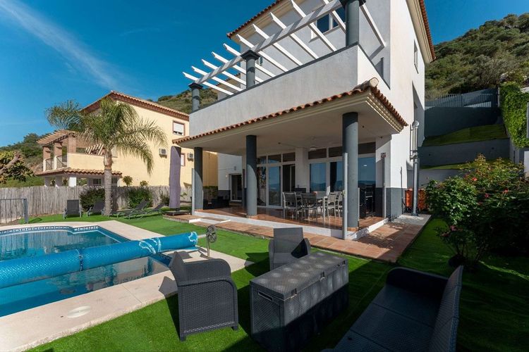 House | Resale in Coín in Coín, Costa del Sol - Photo 2