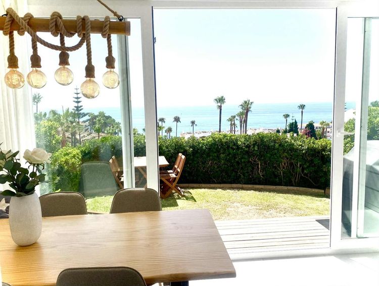 House | Resale in Mijas Costa in Mijas Costa, Costa del Sol - Photo 4
