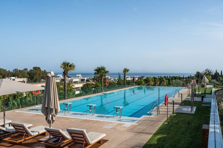 Apartment | Resale in The Golden Mile in The Golden Mile, Costa del Sol - Photo 2
