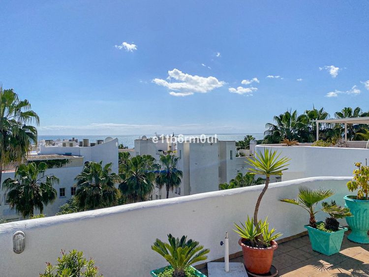 Penthouse | Resale in The Golden Mile - Development photo 1