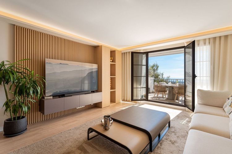 Apartment | Resale in Los Arqueros in Los Arqueros, Costa del Sol - Photo 4