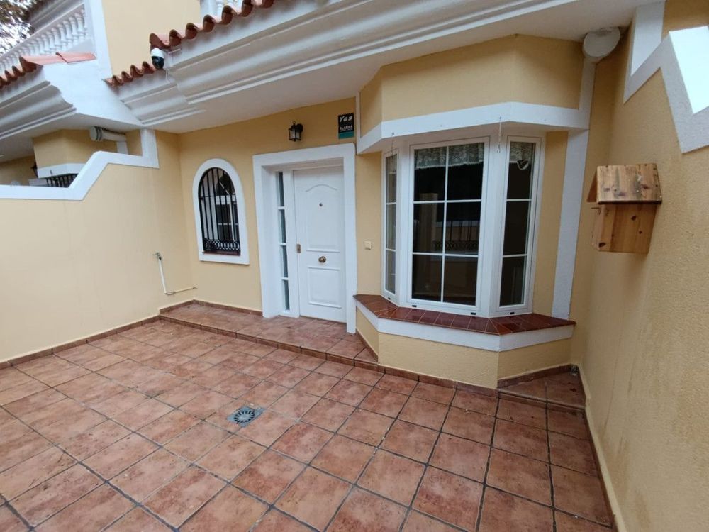 House | Resale in Calahonda in Calahonda, Costa del Sol - Main property photo