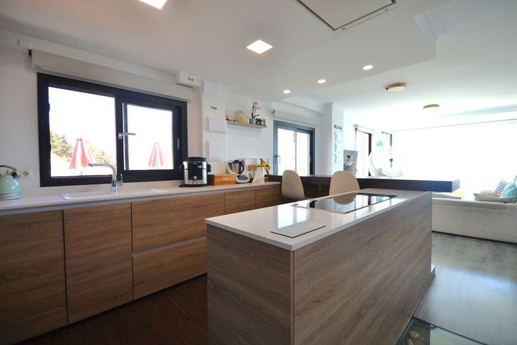 Apartment | Resale in Torremolinos in Torremolinos Others, Torremolinos, Costa del Sol - Photo 4