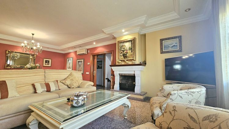 listing card gallery