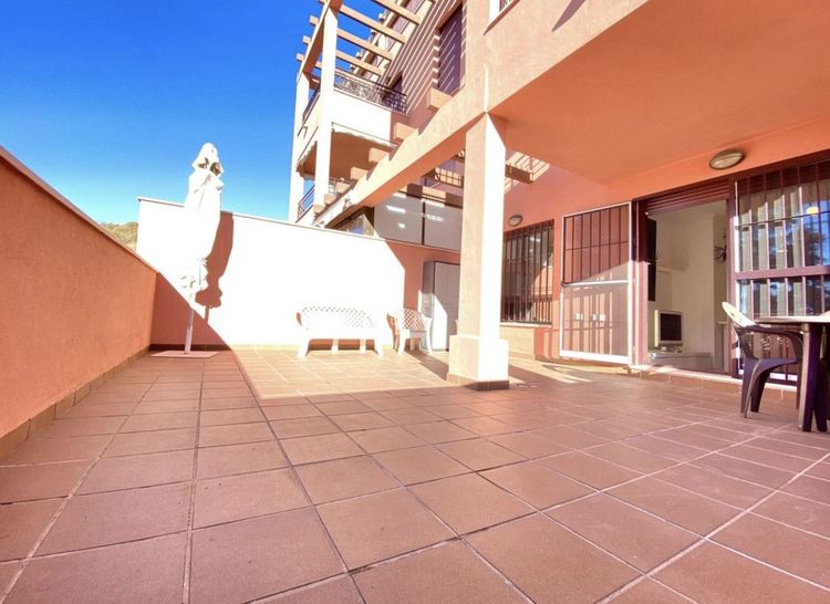 Apartment | Resale in Mijas Costa in Mijas Costa, Costa del Sol - Photo 2