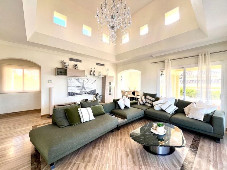 Penthouse | Resale in Marbella in Marbella Others, Costa del Sol - Photo 2