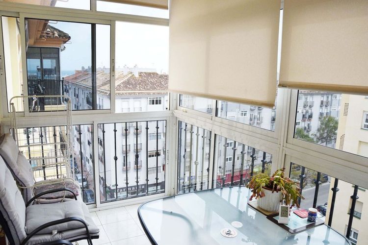 Apartment | Resale in Fuengirola in Fuengirola Others, Costa del Sol - Photo 2