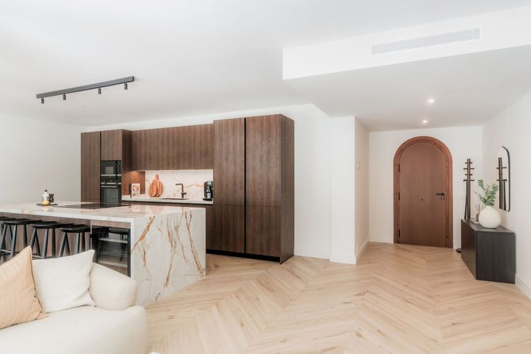 Apartment | Resale in The Golden Mile in The Golden Mile, Costa del Sol - Photo 4