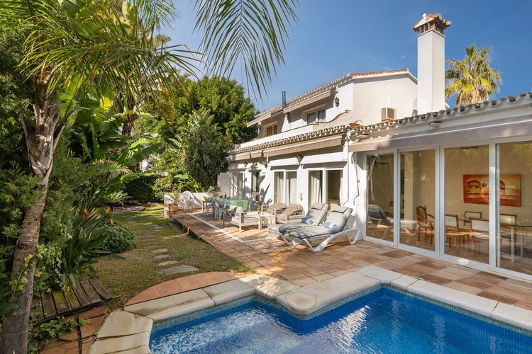 House | Resale in Marbesa in Marbesa, Costa del Sol - Photo 3