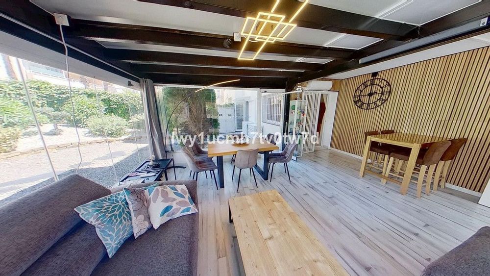 Apartment | Resale in Arroyo de la Miel in Arroyo de la Miel, Costa del Sol - Main property photo