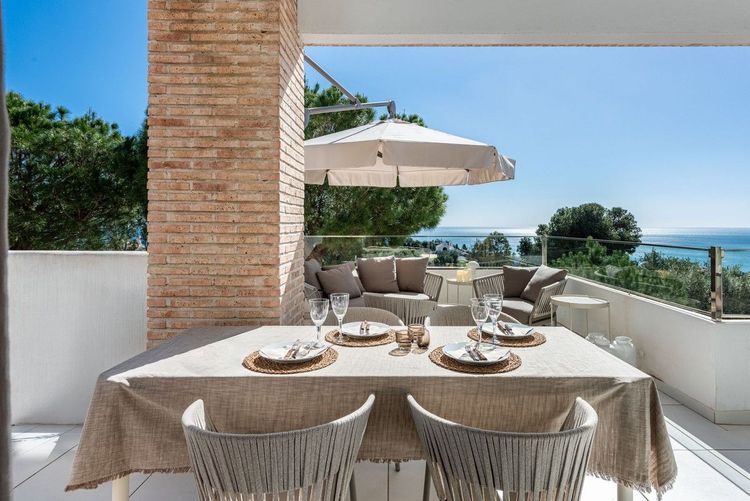 House | Resale in Benalmadena Costa in Benalmadena Costa, Costa del Sol - Photo 5