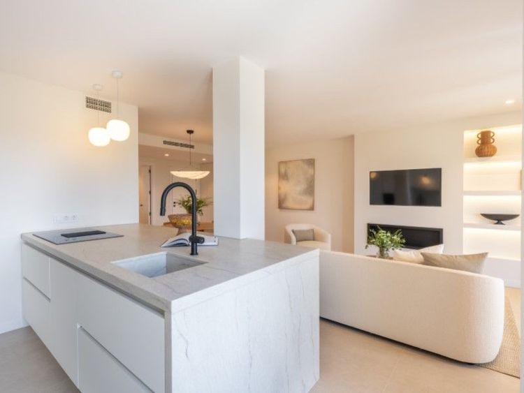 Penthouse | Resale in Benahavís in Benahavís Others, Costa del Sol - Photo 5