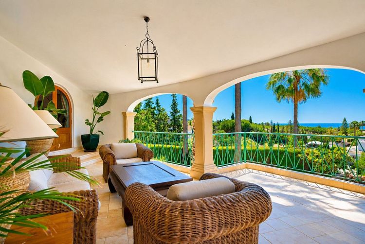 House | Resale in Hacienda Las Chapas in Hacienda Las Chapas, Costa del Sol - Photo 5