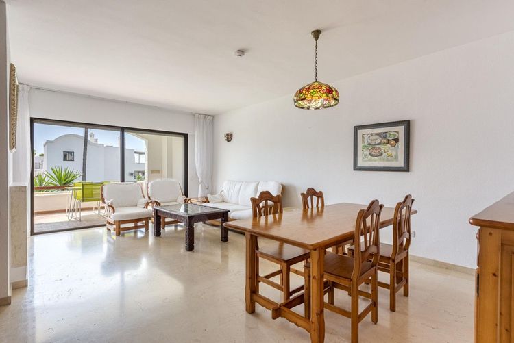 Apartment | Resale in Estepona in Estepona, Costa del Sol - Photo 3