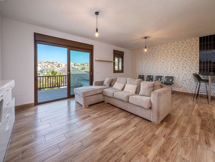 House | Resale in Mijas in Mijas Others, Costa del Sol - Photo 4