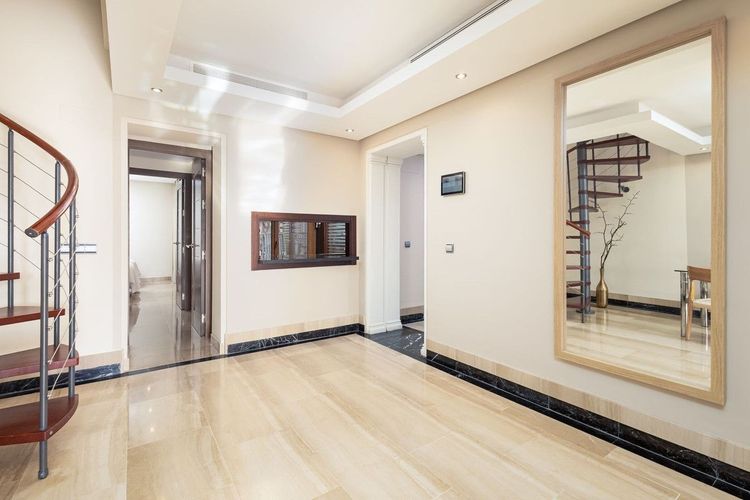 Penthouse | Resale in Estepona in Estepona, Costa del Sol - Photo 4