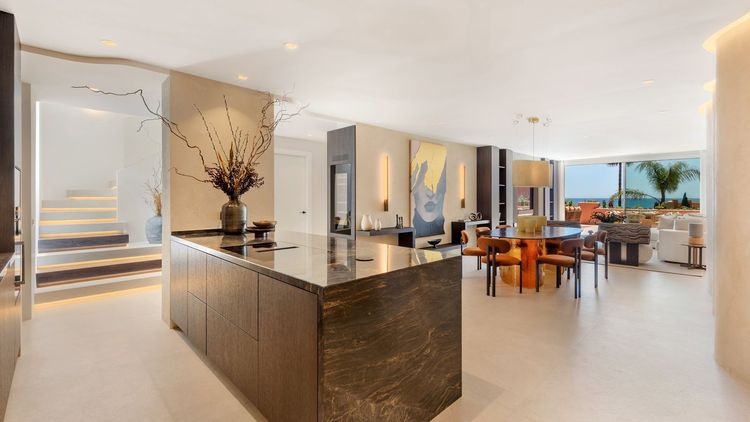 Apartment | Resale in Los Monteros in Los Monteros, Costa del Sol - Photo 3
