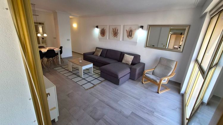 Apartment | Resale in Torrevieja in Torrevieja, Costa Blanca - Photo 2