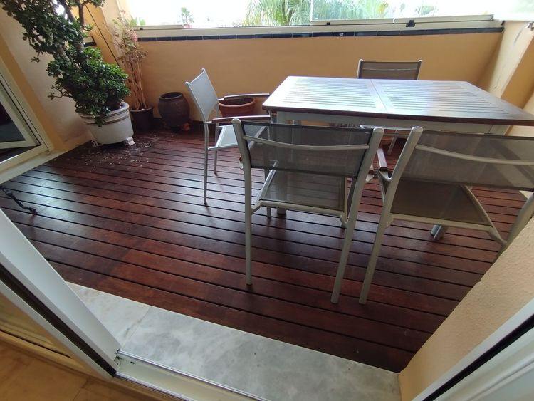 Apartment | Resale in Los Alamos in Los Alamos, Costa del Sol - Photo 2