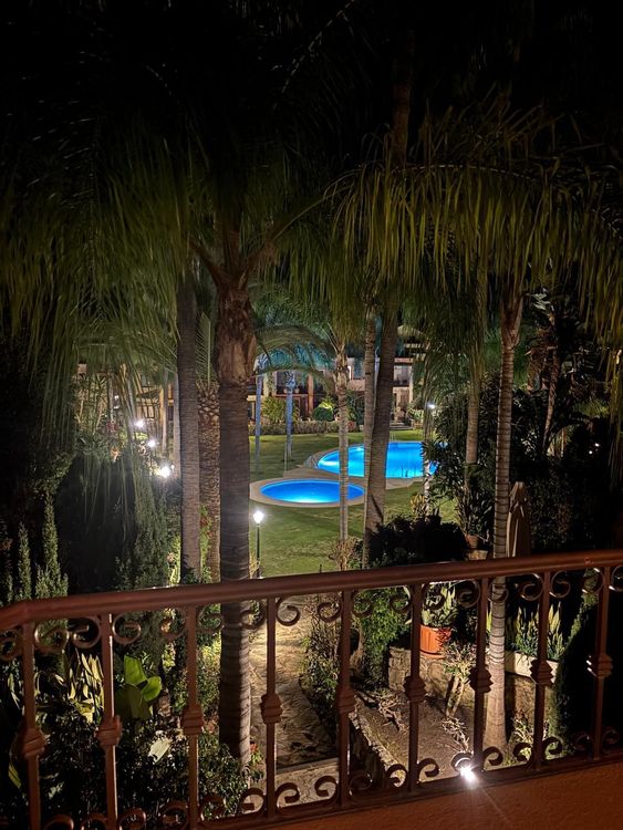 House | Resale in Marbella in Marbella, Costa del Sol - Photo 5
