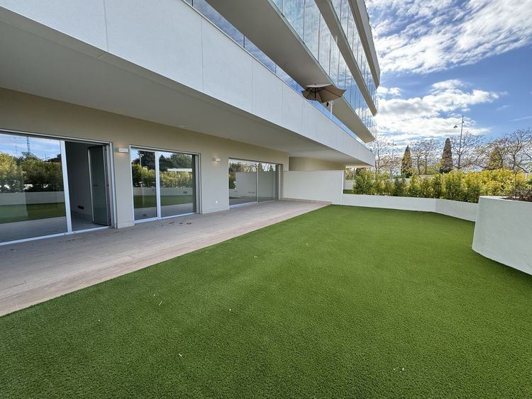 Apartment | Resale in San Pedro de Alcántara in San Pedro de Alcántara Others, Costa del Sol - Photo 5