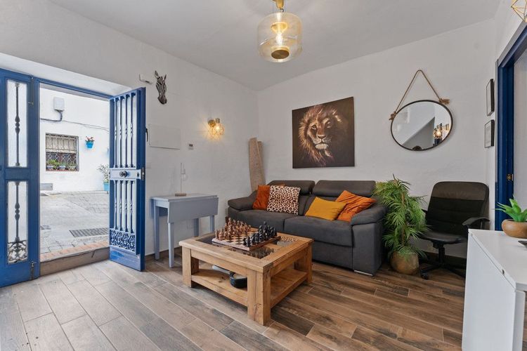 House | Resale in Mijas in Mijas Others, Costa del Sol - Photo 5