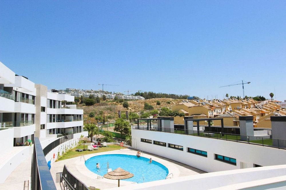 Apartment | Resale in Estepona in Estepona, Costa del Sol - Main property photo