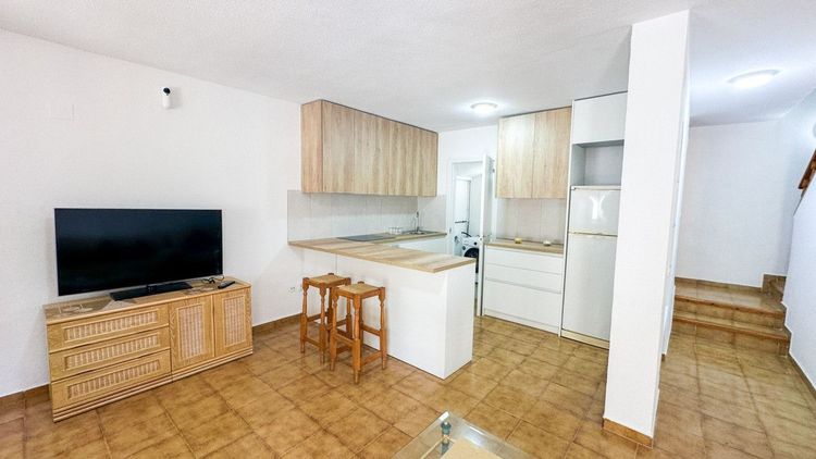 House | Resale in Playa Flamenca in Playa Flamenca, Orihuela Costa, Costa Blanca - Photo 3