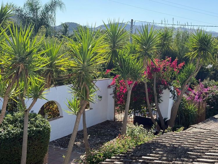 House | Resale in Coín in Coín, Costa del Sol - Photo 4