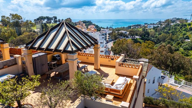 Penthouse | Resale in Benalmadena - Development photo 1