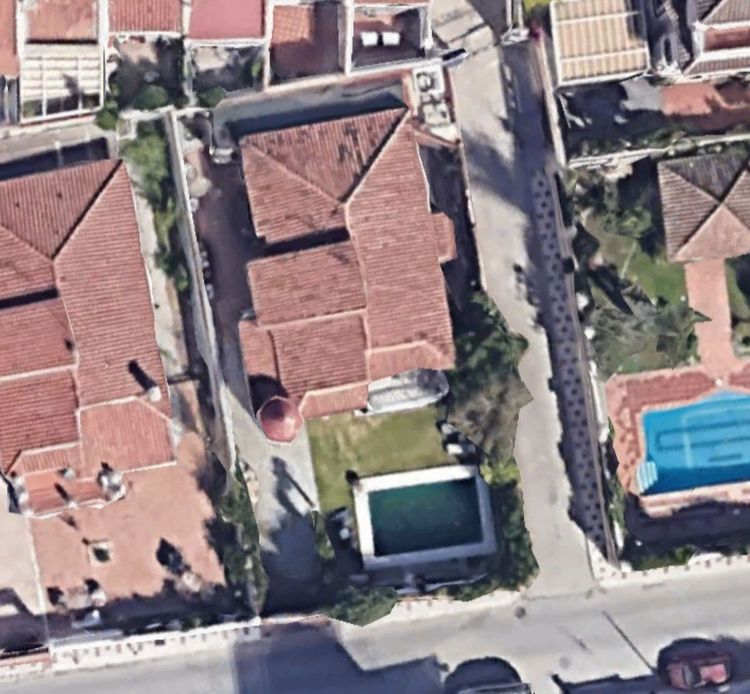 House | Resale in Playamar in Playamar, Costa del Sol - Photo 4