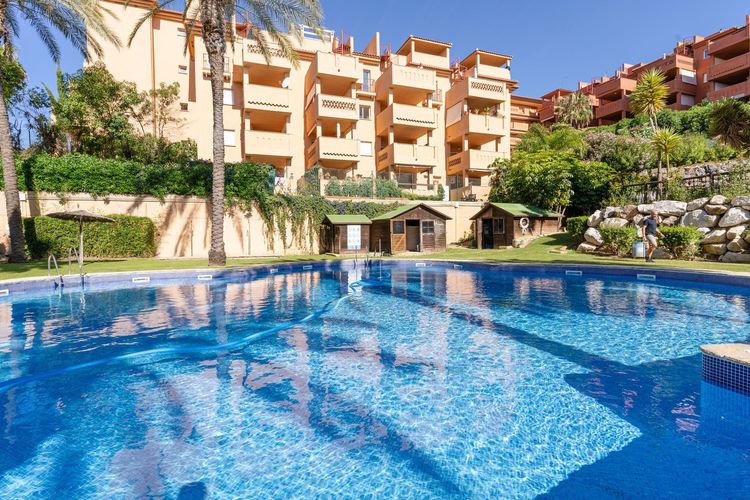 Apartment | Resale in Reserva de Marbella in Reserva de Marbella, Costa del Sol - Photo 2