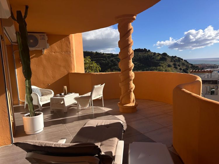 Apartment | Resale in Calahonda in Calahonda, Costa del Sol - Photo 3