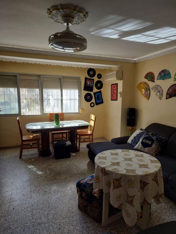 Apartment | Resale in Torremolinos in Torremolinos Others, Costa del Sol - Photo 2