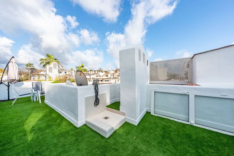 Penthouse | Resale in Elviria in Elviria, Costa del Sol - Photo 5