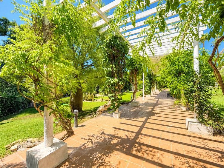 House | Resale in Villamartin in Villamartin, Costa Blanca - Photo 4