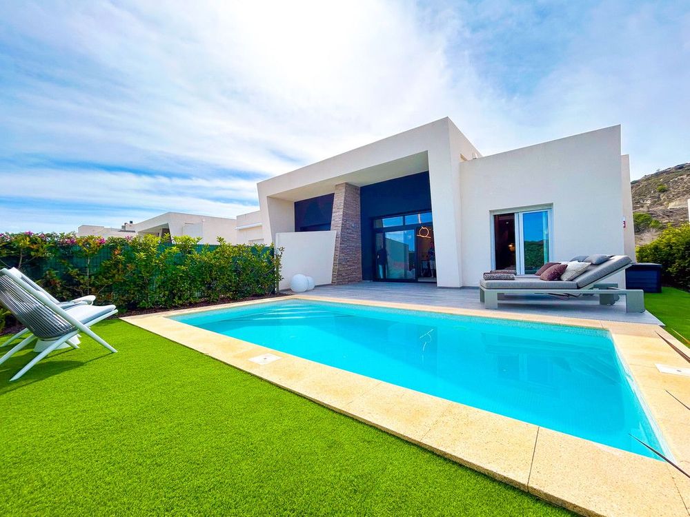 House | Resale in Algorfa in Algorfa, Costa Blanca - Main property photo