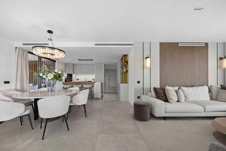 Apartment | Resale in Sotogrande in Sotogrande Others, Costa del Sol - Photo 5