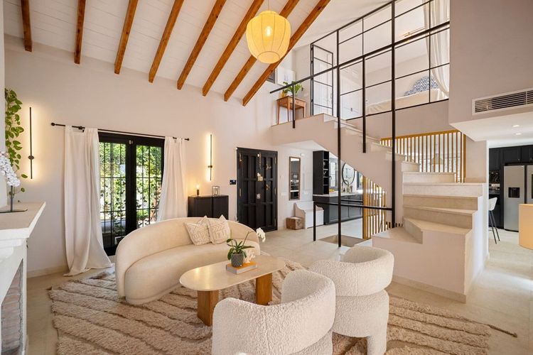 House | Resale in Marbella in Marbella Others, Costa del Sol - Photo 4