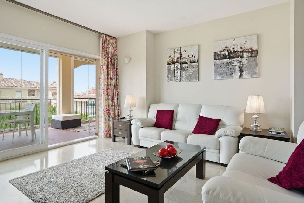 Apartment | Resale in El Chaparral in El Chaparral, Costa del Sol - Main property photo