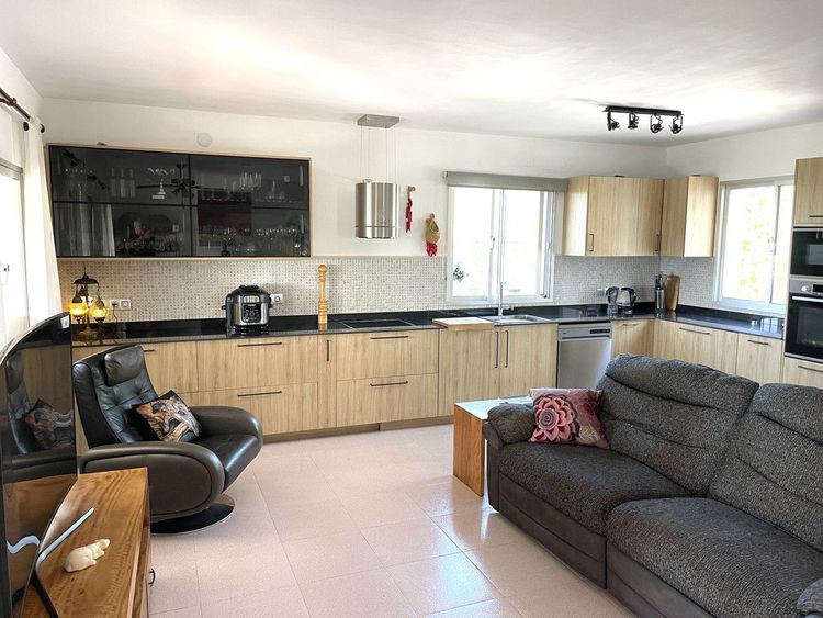 House | Resale in Manilva in Manilva Others, Costa del Sol - Photo 4