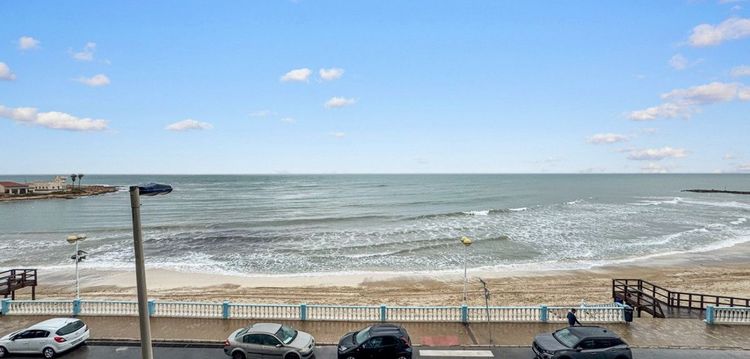 Apartment | Resale in Playa de los Locos in Playa de los Locos, Costa Blanca - Photo 5