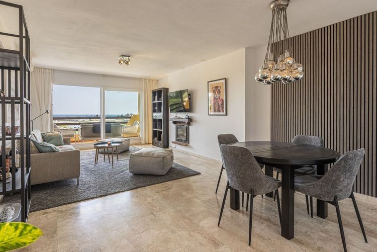 Apartment | Resale in Selwo in Selwo, Costa del Sol - Photo 4