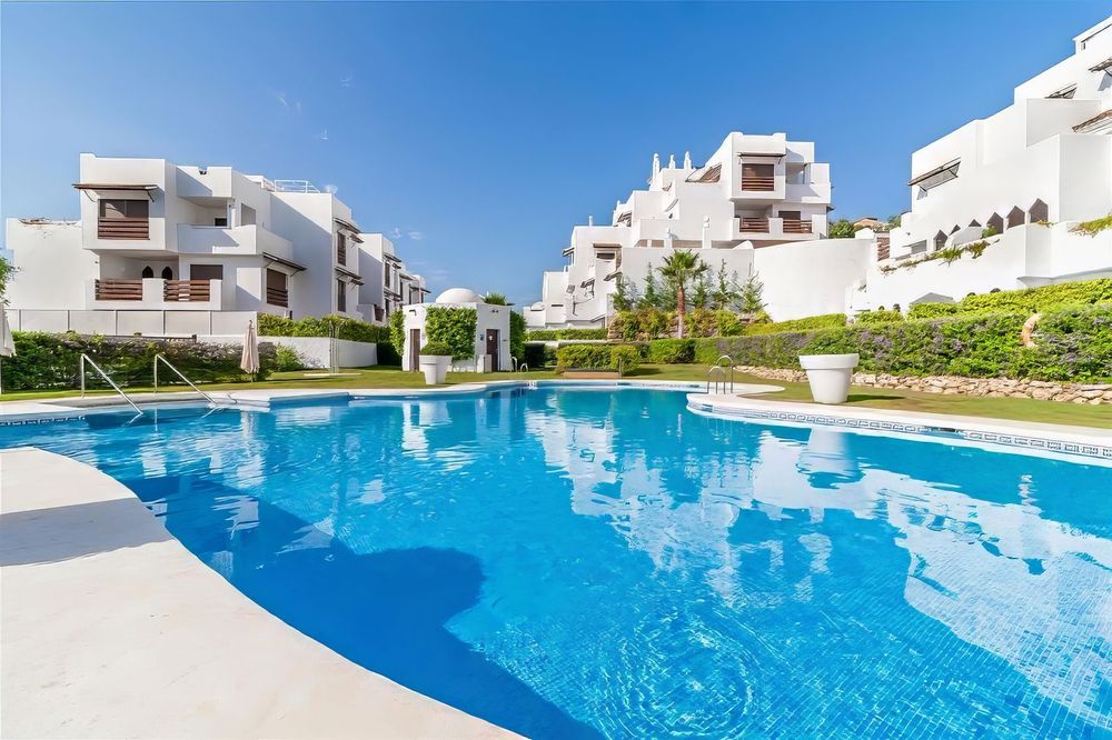 Apartment | Resale in New Golden Mile in New Golden Mile, Costa del Sol - Main property photo