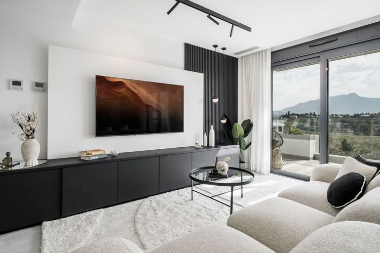 Penthouse | Resale in Estepona in Estepona, Costa del Sol - Photo 2