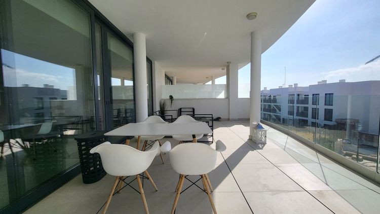 Apartment | Resale in Fuengirola in Fuengirola, Costa del Sol - Photo 4